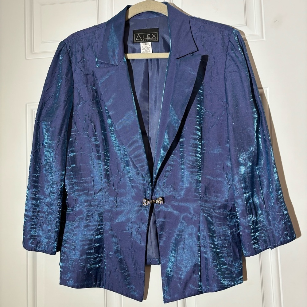 ❤️2/$15 or 3/$21❤️Alex Evenings Satin Jacket, Size 8